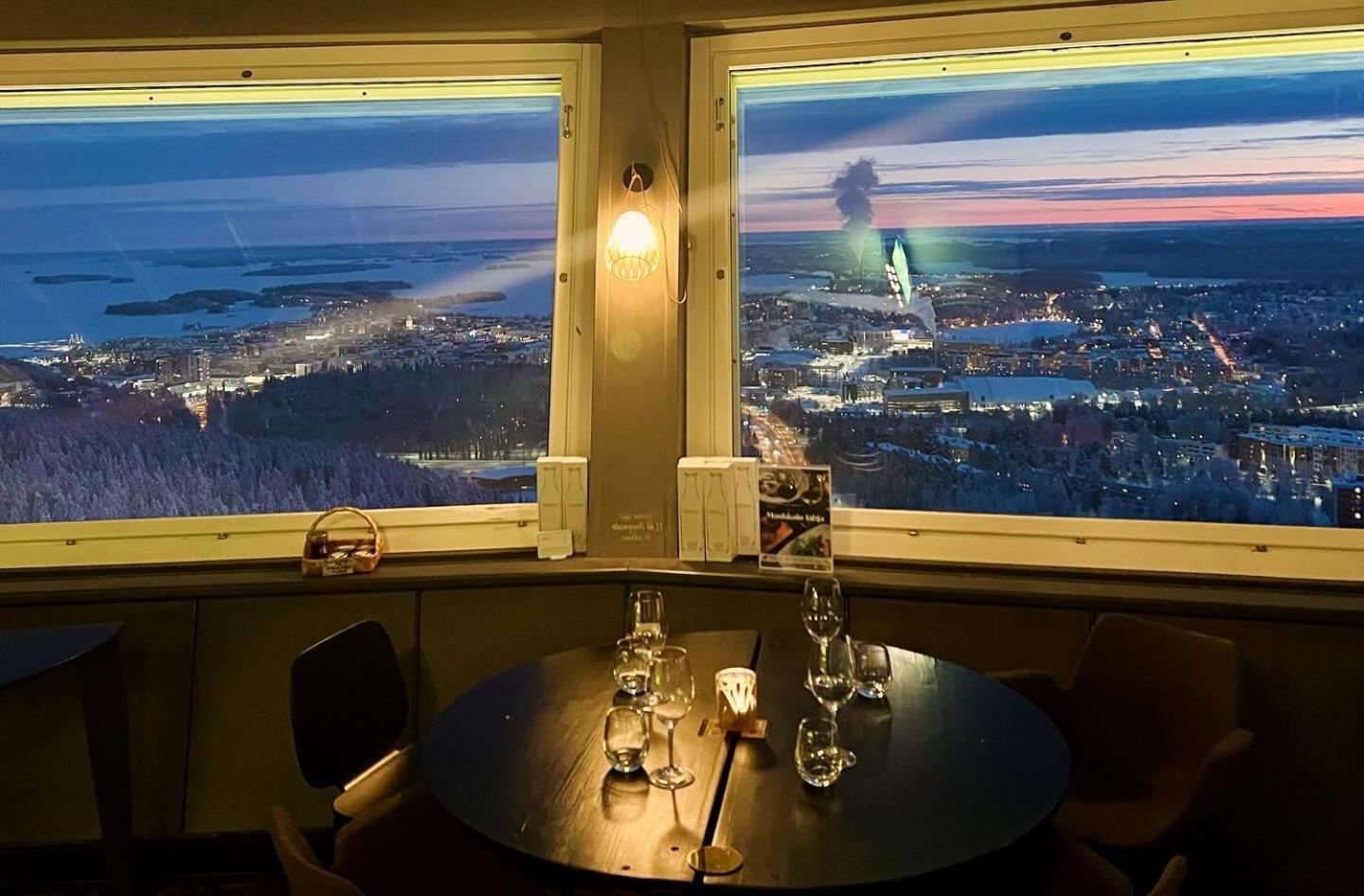 Mukava Saunallinen Kaksio Omalla Sisaeaenkaeynnillae Ja Ilmaisella Autopaikalla Kuopio Exterior foto